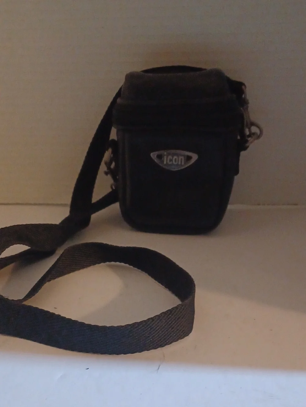 ICON Black Faux Leather Camera Case Bag with Shoulder Strap